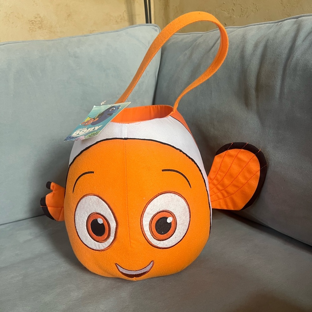 Disney Finding Nemo Plush Basket